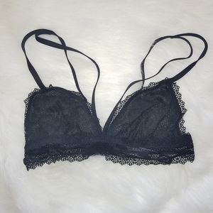 Victoria's Secret black strappy bralette small